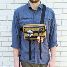Load image into Gallery viewer, Tenkara Fanny Pack - Coyote Brown